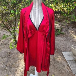 Jones New York Satin Robe and Nightgown Set